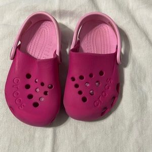 Girls crocs
